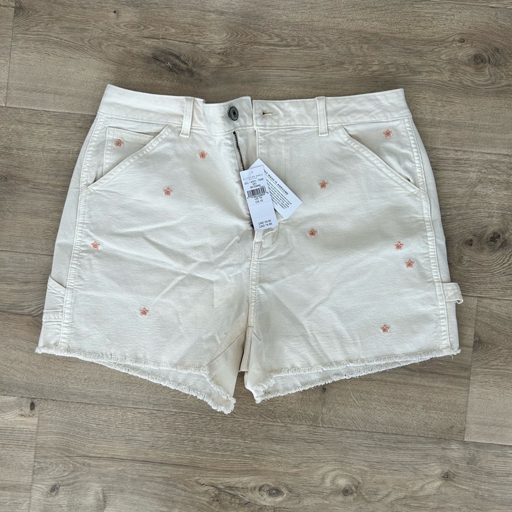 American Eagle Outfitters Cream Embroidered Cargo Shorts